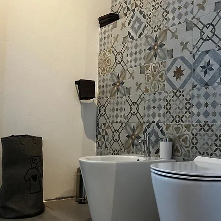 Cascina Giantino Sughero - G A Y - M E N - O N L Y (adults Only) Bed & Breakfast
